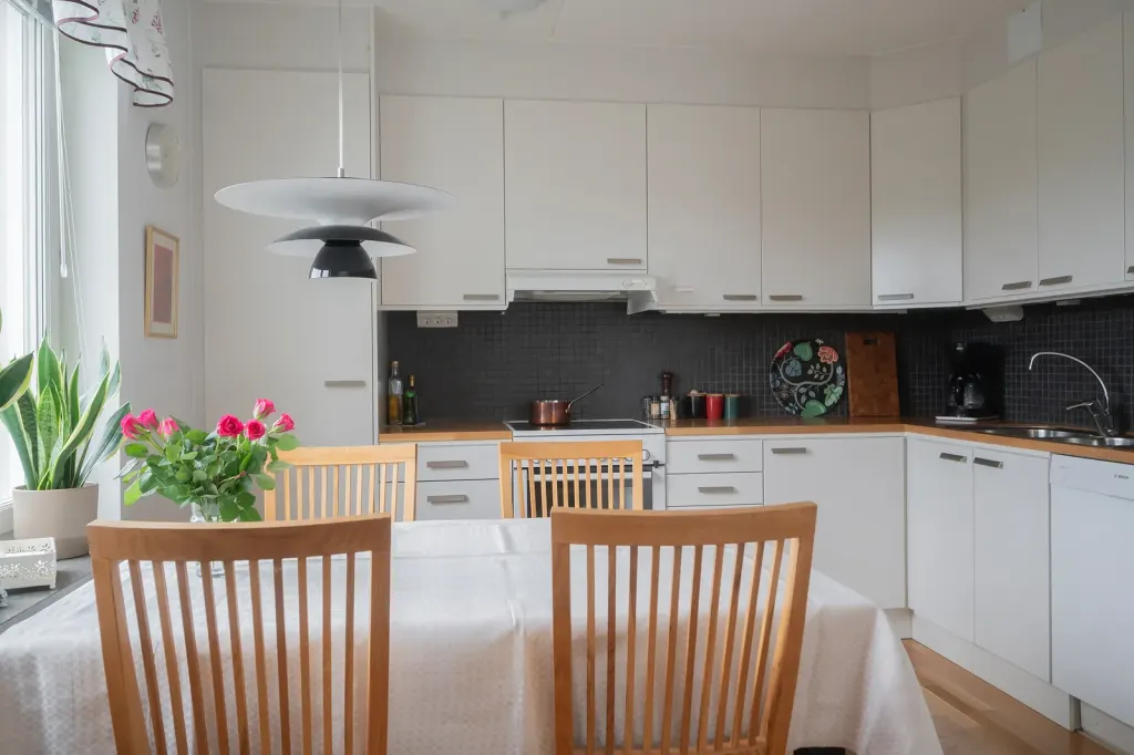 Bostadsrätt med 2 rum på Marviksvägen 10 i Stockholm, bild 4 av 4