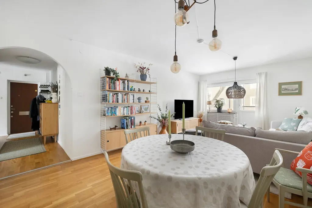 Bostadsrätt med 2 rum på Pilotvägen 9 i Järfälla, bild 4 av 4