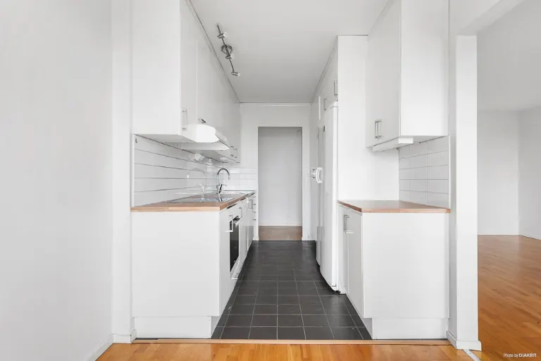 Hyresrätt med 4 rum på Årbygatan 3A i Eskilstuna, bild 2 av 5