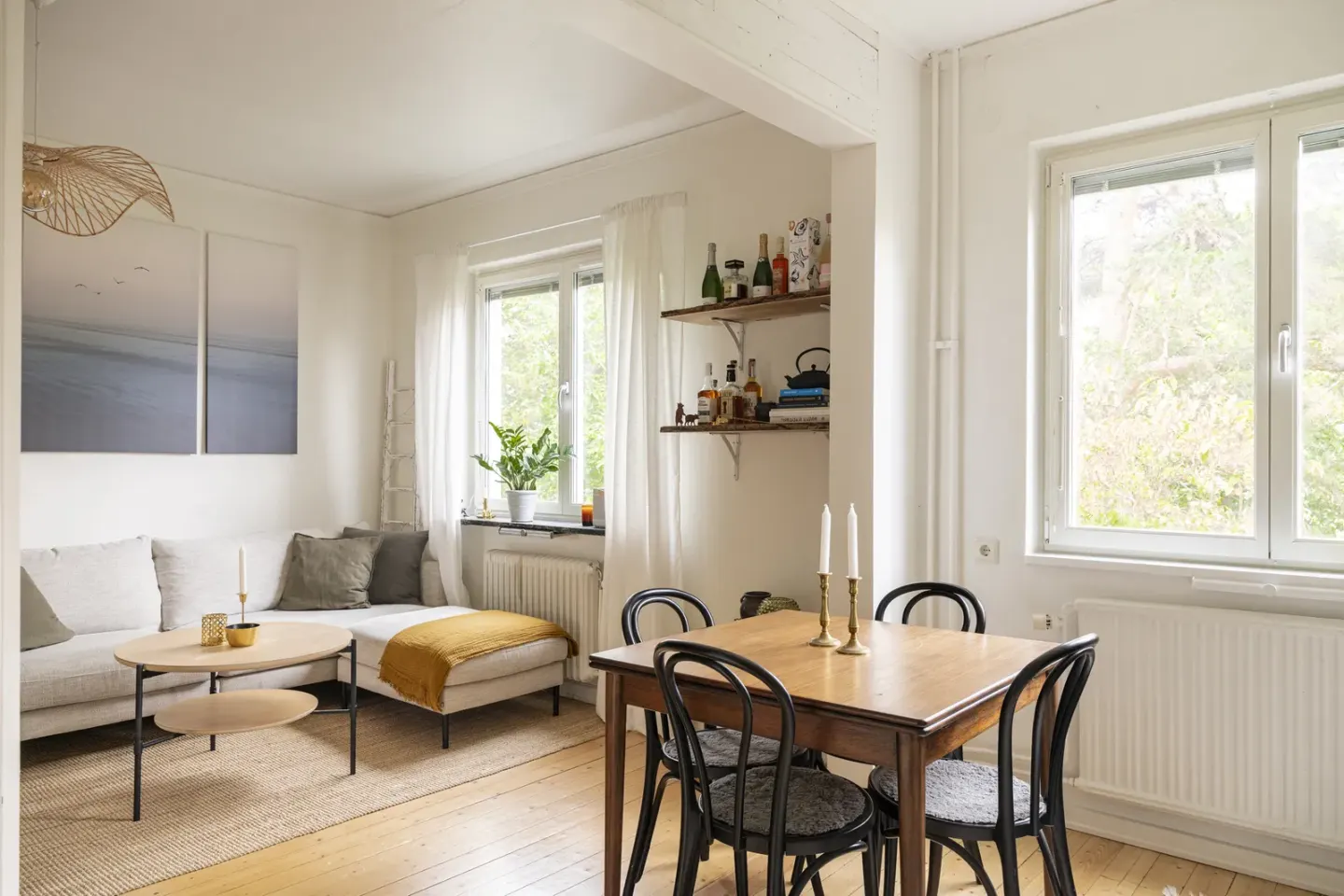 Bostadsrätt med 2 rum på Björkbacksvägen 36 i Stockholm, bild 3 av 4