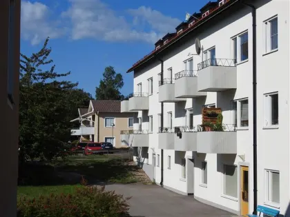 Hyresrätt med 2 rum på Nabbevägen 5 B i Mönsterås, bild 2 av 3