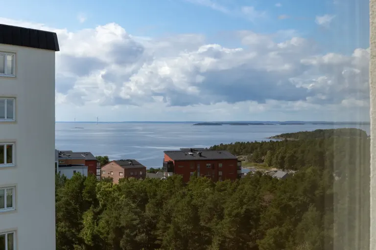 Bostadsrätt med 3 rum på Tallvägen 10 i Hammarö, bild 2 av 4