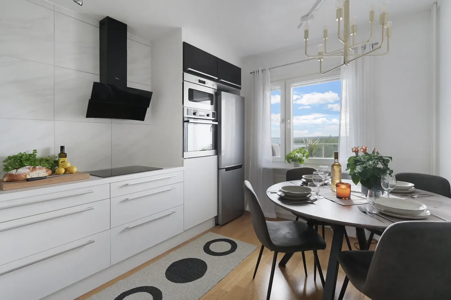 Bostadsrätt med 2 rum på Tornslingan 41 i Huddinge, bild 2 av 4