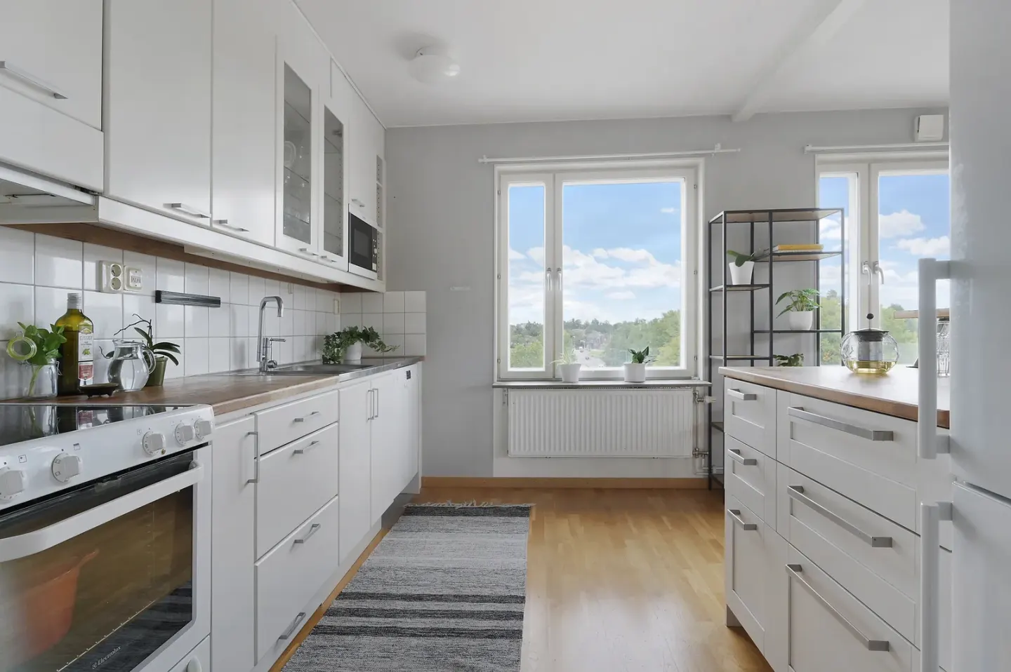 Bostadsrätt med 4 rum på Ågesta broväg 32 i Stockholm, bild 4 av 4