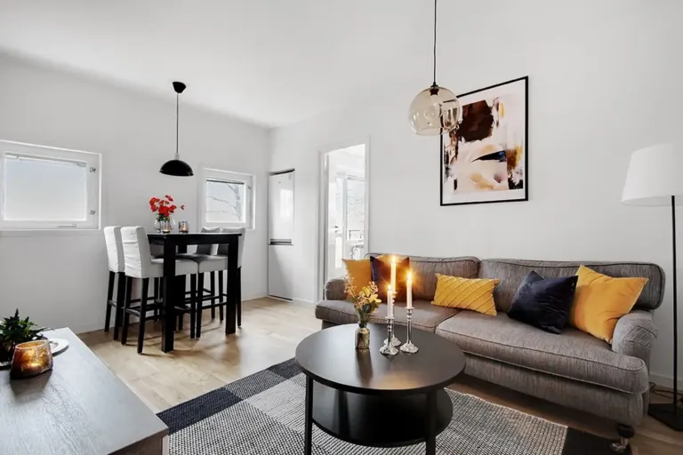 Bostadsrätt med 2 rum på Vittangigatan 9 i Stockholm, bild 2 av 4