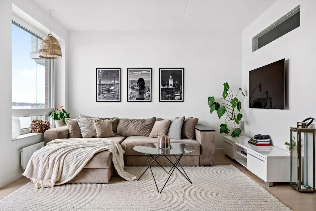 Bostadsrätt med 2,5 rum på Telegrafvägen 40 i Nacka, bild 2 av 4
