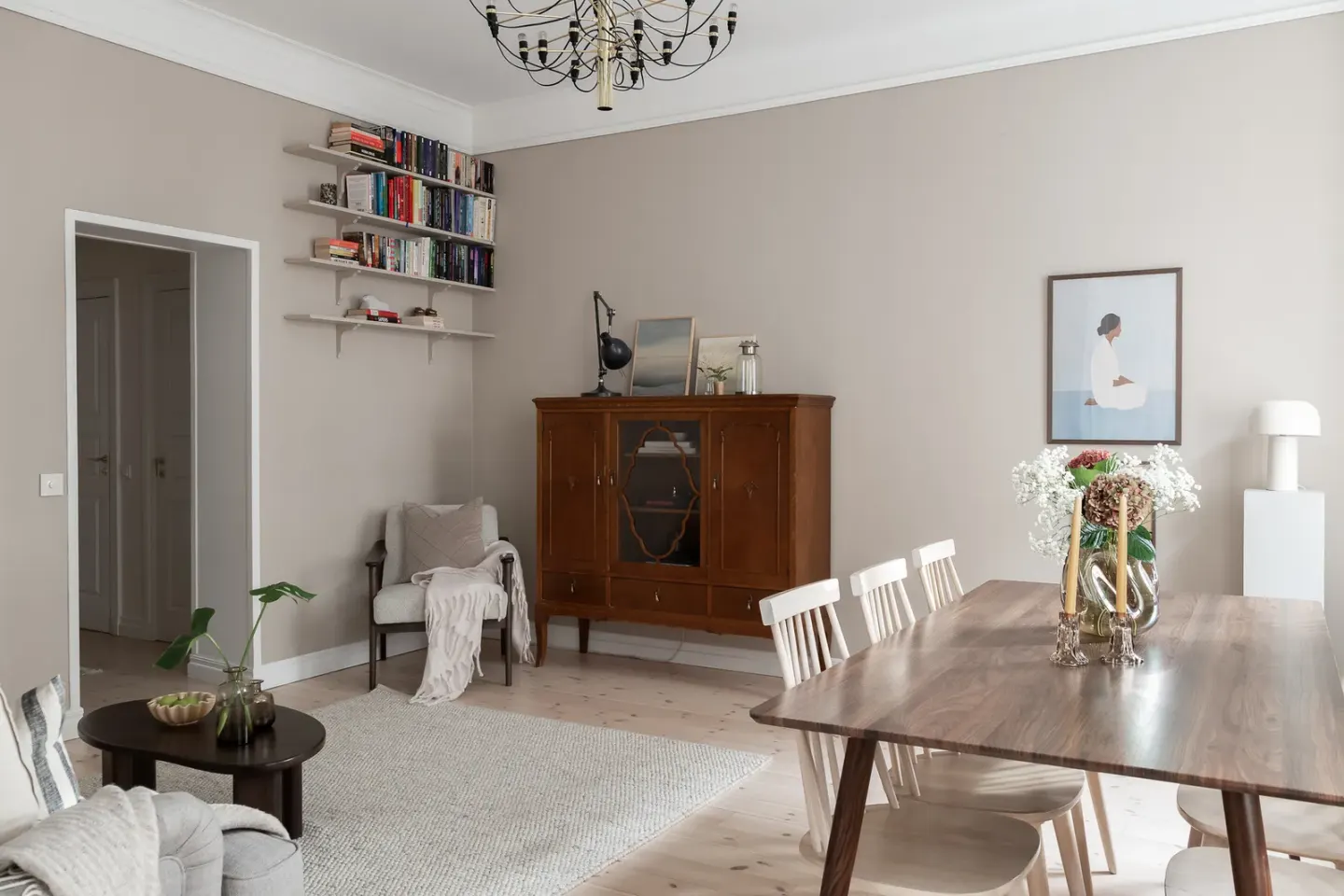 Bostadsrätt med 3 rum på Gästrikegatan 2 i Stockholm, bild 4 av 4