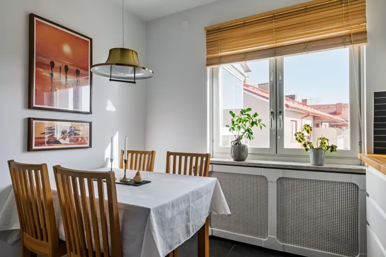 Bostadsrätt med 2 rum på Restalundsvägen 73 i Örebro, bild 4 av 4