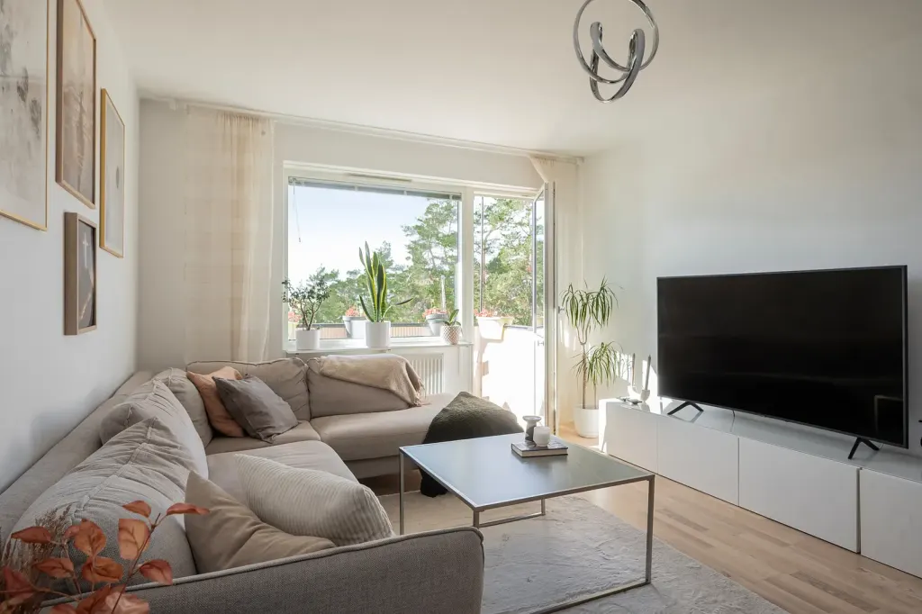 Bostadsrätt med 4 rum på Månstorpsvägen 7 i Botkyrka, bild 4 av 4