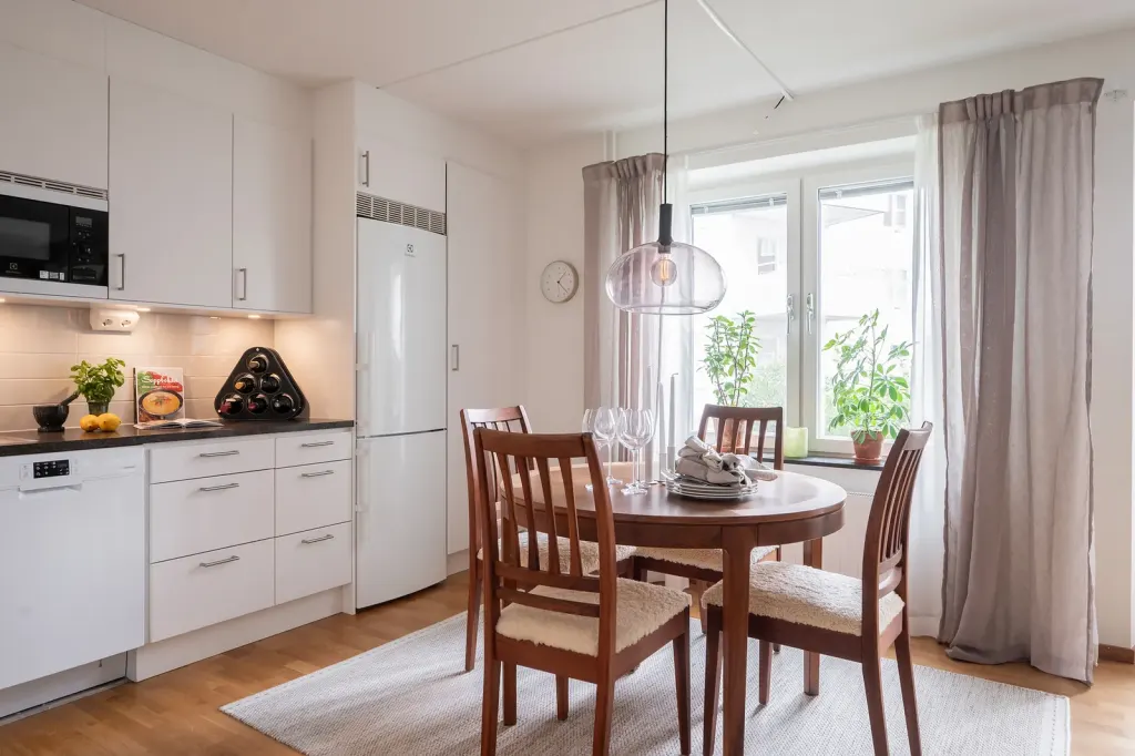 Bostadsrätt med 2 rum på Vikingavägen 20 i Huddinge, bild 2 av 4