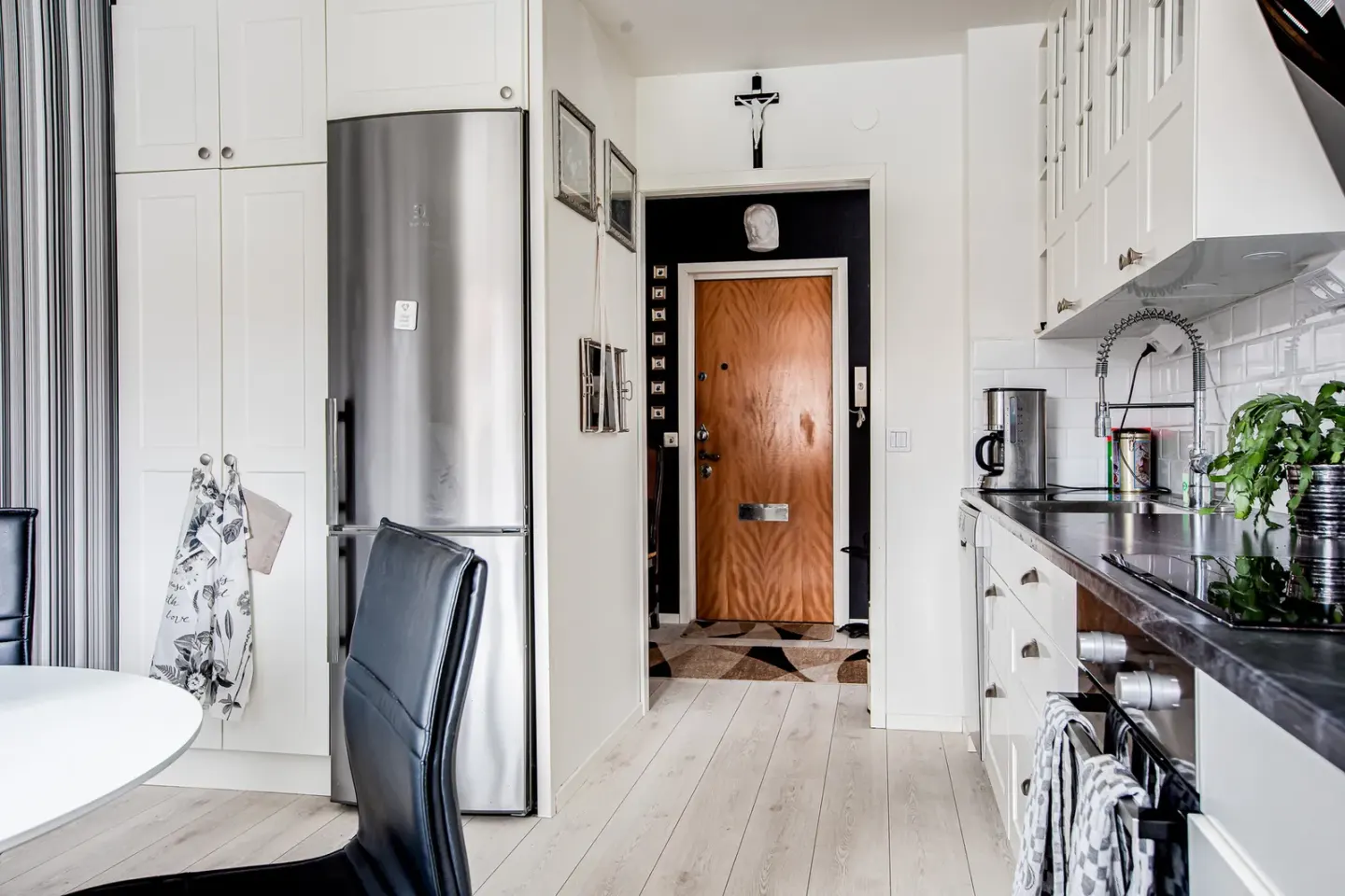 Bostadsrätt med 2 rum på Slottsgatan 131 i Norrköping, bild 2 av 4