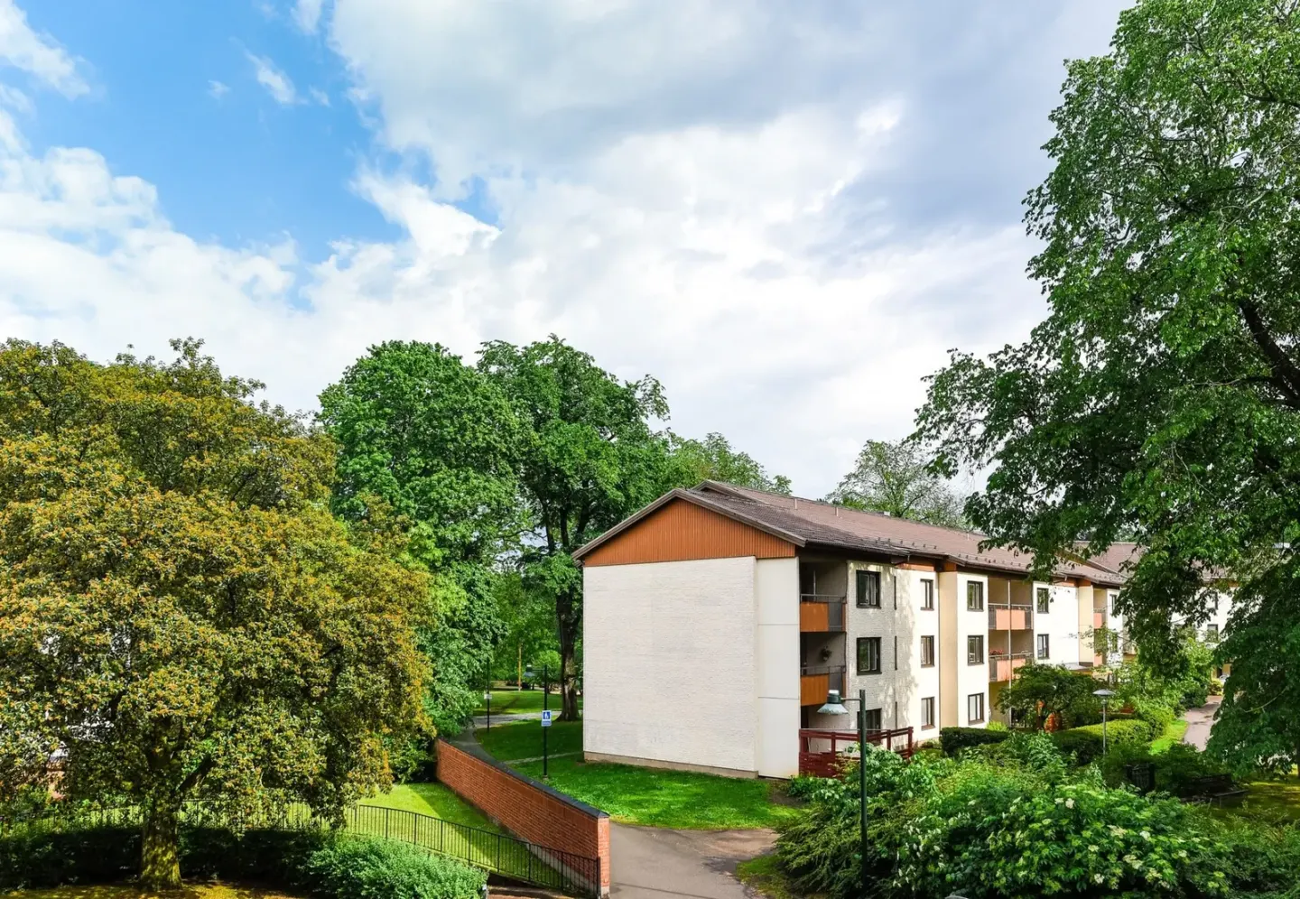 Bostadsrätt med 2 rum på Djurgårdsgatan 11 i Linköping, bild 3 av 4