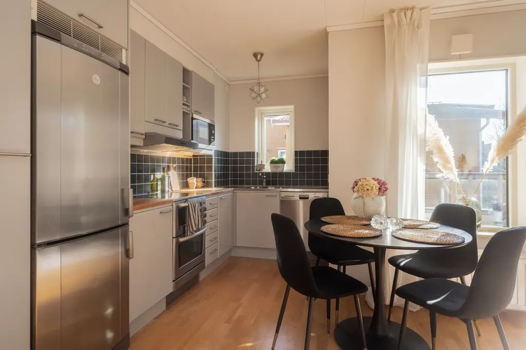 Bostadsrätt med 2 rum på Visirvägen 24 i Huddinge, bild 4 av 4