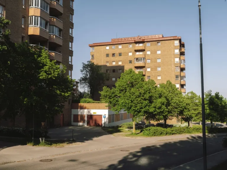 Hyresrätt med 4 rum på Karlslundsgatan 6 i Södertälje, bild 2 av 2