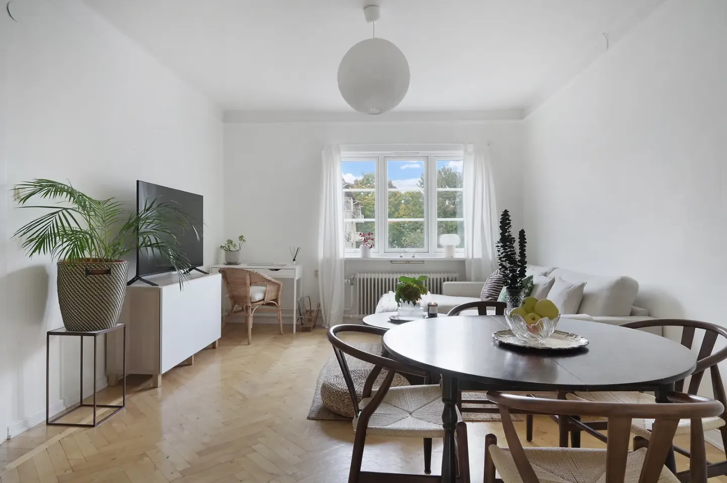 Bostadsrätt med 2 rum på Statsrådsvägen 16 i Stockholm, bild 3 av 4