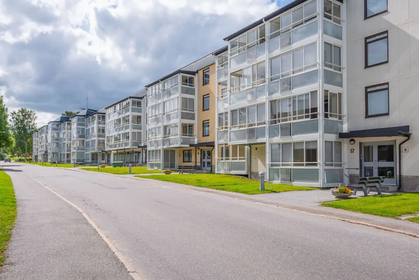 Bostadsrätt med 3 rum på Tallrotsgatan 17 i Sundsvall, bild 2 av 4