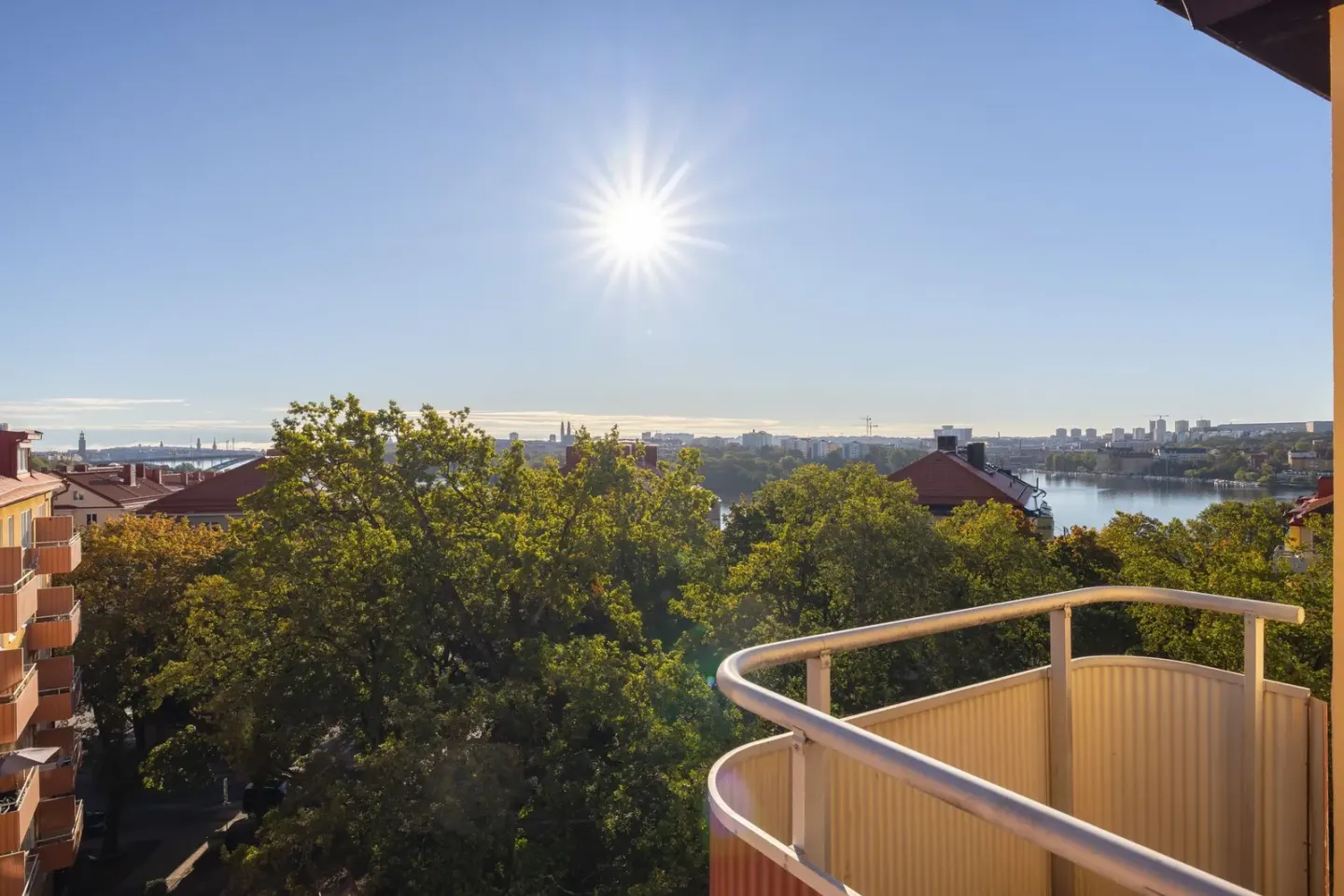 Bostadsrätt med 2 rum på Essinge Brogata 19 i Stockholm, bild 3 av 4