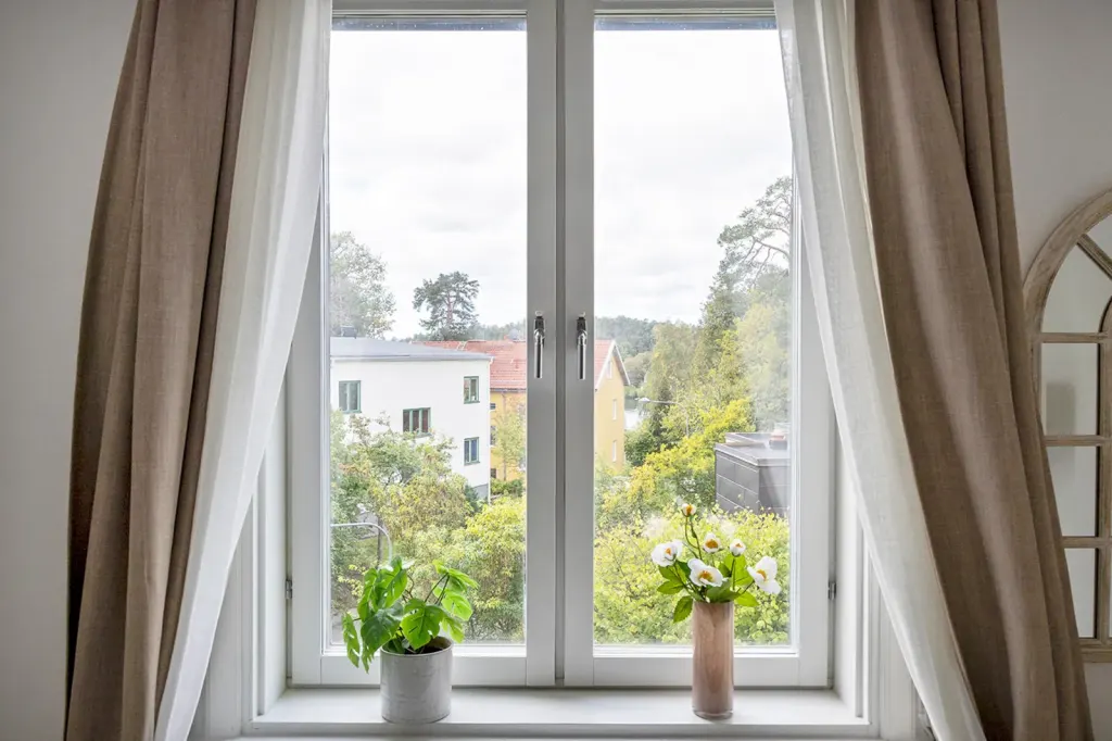 Bostadsrätt med 1 rum på Junohällsvägen 8 i Stockholm, bild 2 av 4