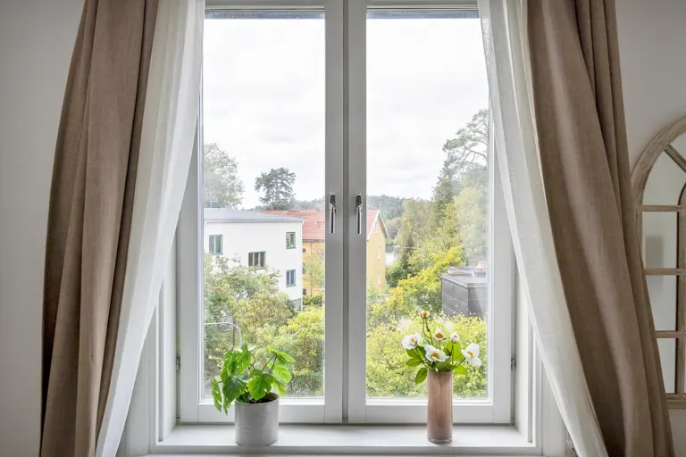 Bostadsrätt med 1 rum på Junohällsvägen 8 i Stockholm, bild 2 av 4