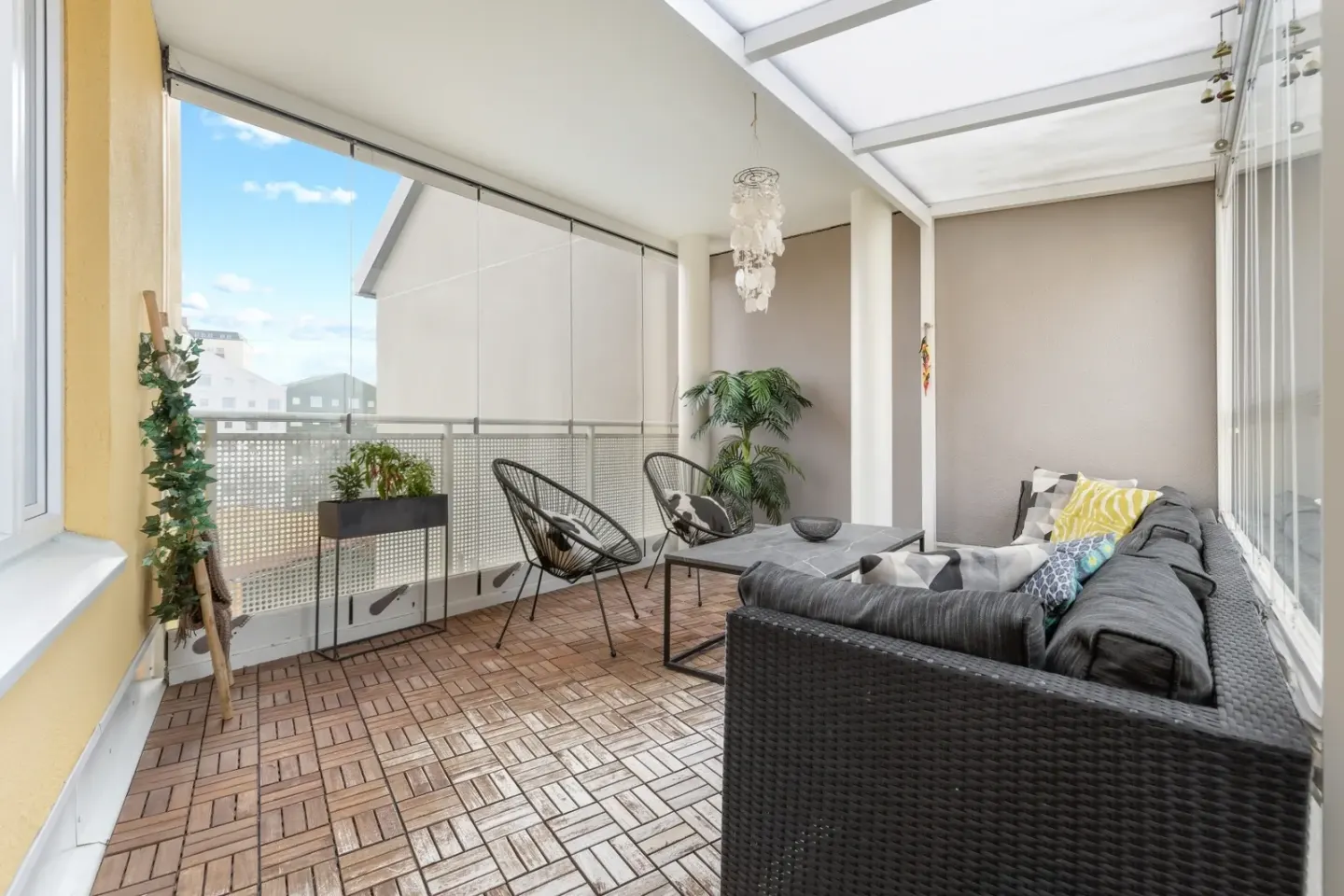 Bostadsrätt med 6 rum på Frihetsvägen 2C i Järfälla, bild 3 av 4