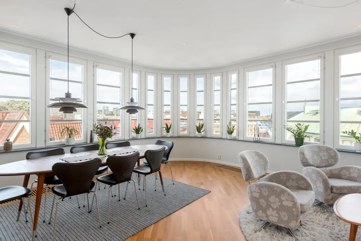 Bostadsrätt med 4 rum på Baltzarsgatan 14B i Malmö, bild 2 av 4