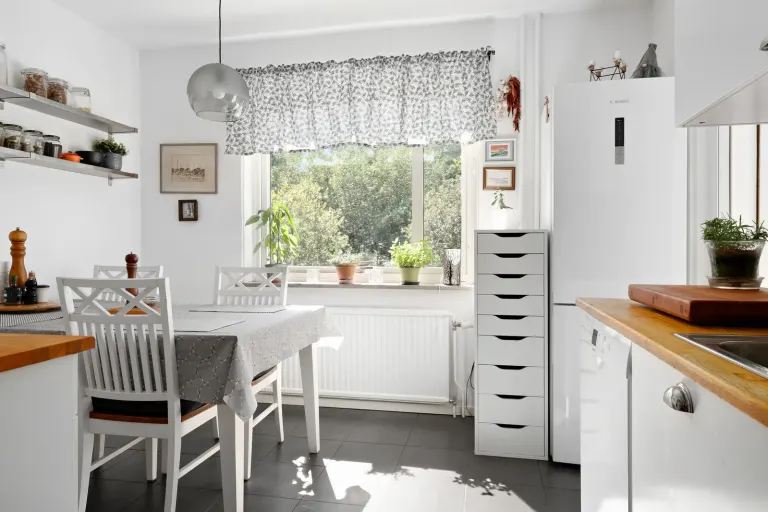 Bostadsrätt med 3 rum på Lantmilsgatan 34 i Göteborg, bild 3 av 4