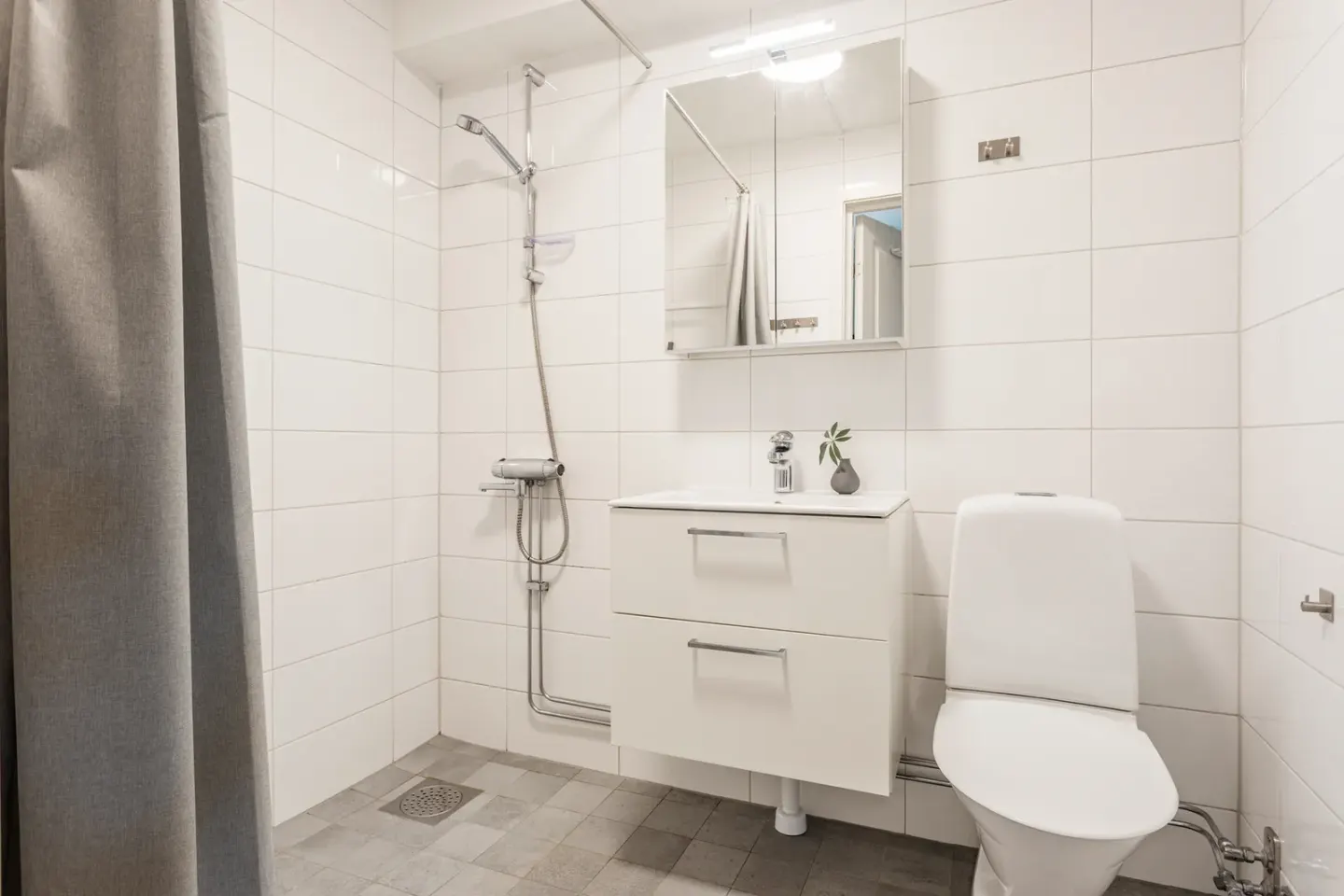 Bostadsrätt med 4 rum på Mickels väg 10A i Jönköping, bild 2 av 4