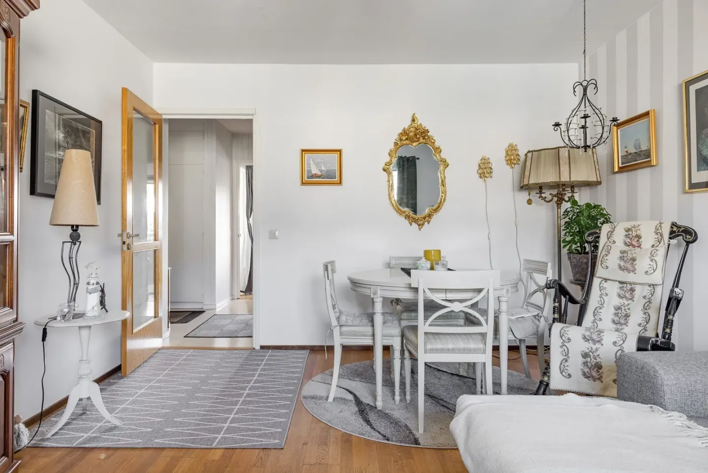 Bostadsrätt med 2 rum på Bispmotalagatan 29D i Motala, bild 3 av 4
