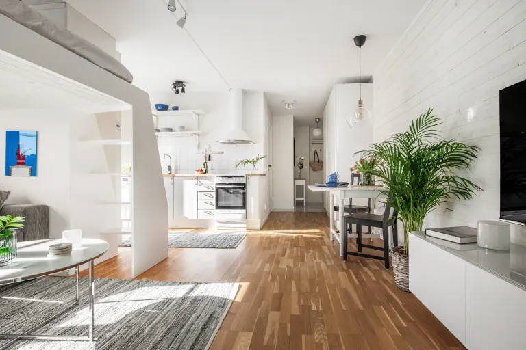 Bostadsrätt med 1 rum på De la Gardies väg 10 i Värmdö, bild 2 av 4