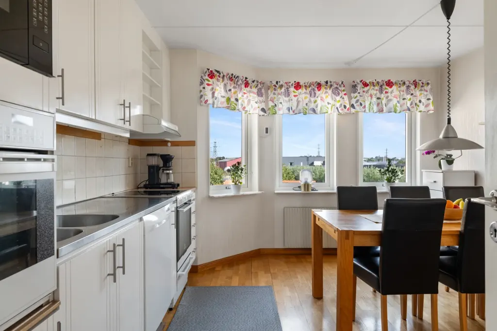 Bostadsrätt med 3 rum på Regementsgatan 47E i Ystad, bild 3 av 4