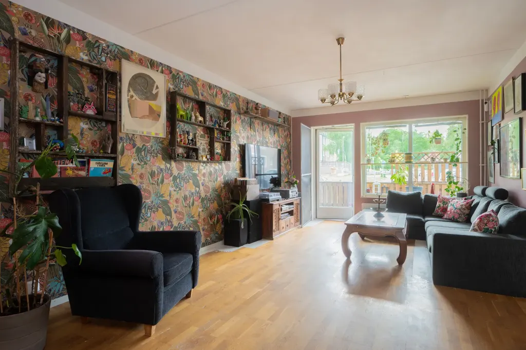Bostadsrätt med 4 rum på Kristallvägen 8 i Stockholm, bild 3 av 4