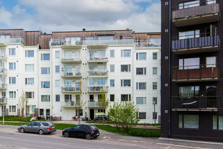 Bostadsrätt med 2 rum på Hjärtstensvägen 13 i Upplands-Bro, bild 3 av 4