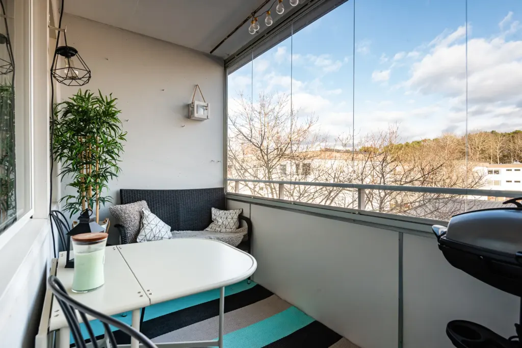 Bostadsrätt med 3 rum på Hjortronvägen 65 i Upplands-Bro, bild 2 av 4