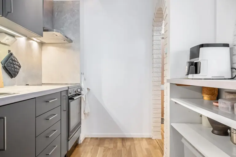 Bostadsrätt med 1 rum på Lindövägen 42A i Norrköping, bild 3 av 4