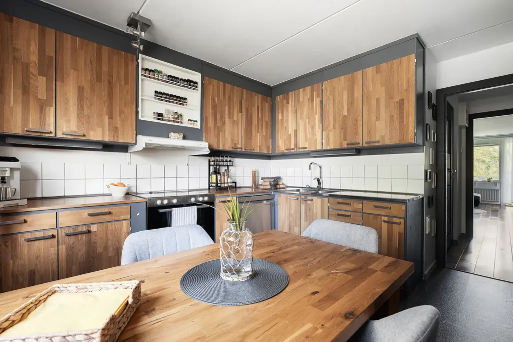 Bostadsrätt med 2 rum på Vältvägen 14 i Järfälla, bild 4 av 4