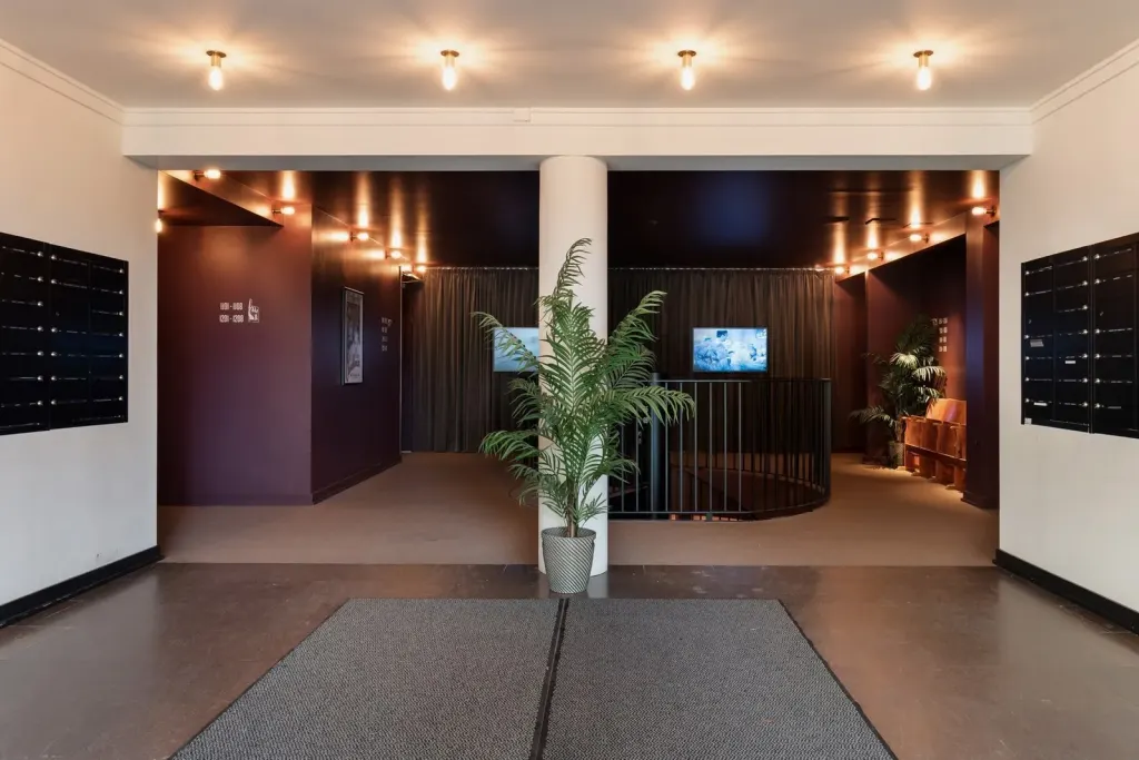 Bostadsrätt med 4 rum på Ruddammsbacken 28 i Stockholm, bild 4 av 4