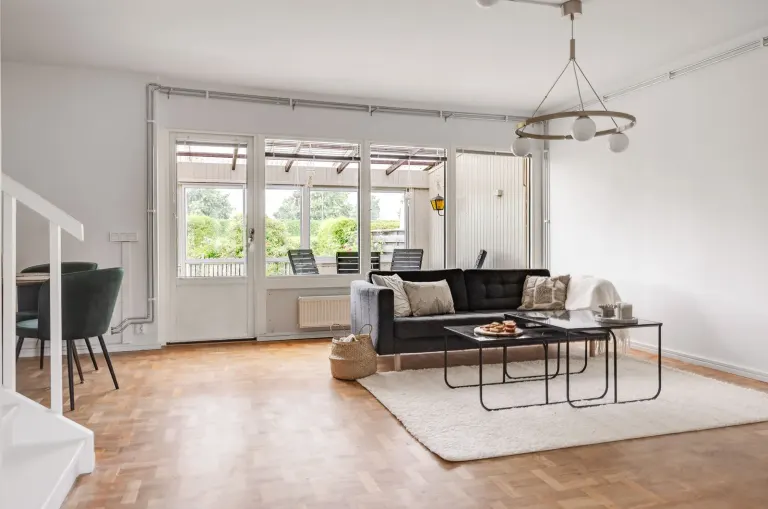 Bostadsrätt med 4 rum på Norra Herrgårdsgatan 47A i Motala, bild 3 av 4