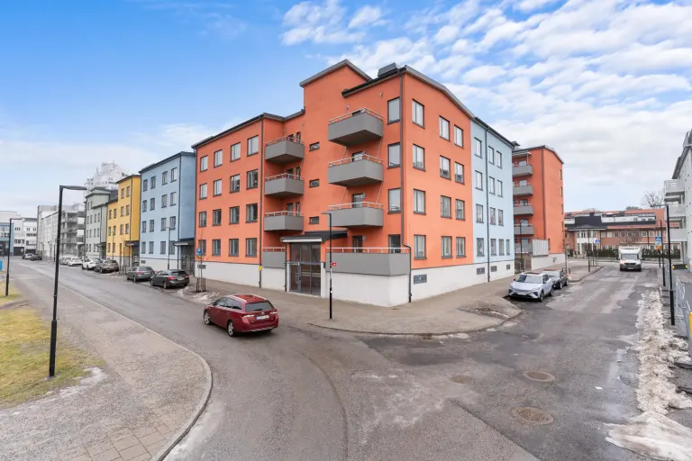 Bostadsrätt med 2 rum på Upplysningens väg 23 i Upplands Väsby, bild 2 av 4
