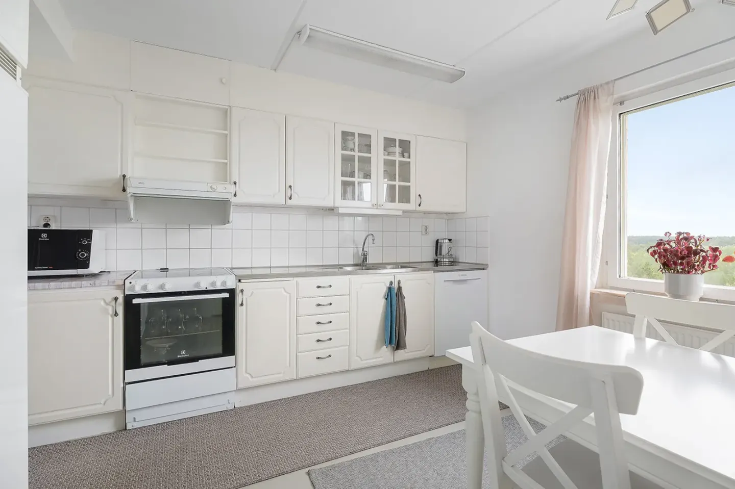 Bostadsrätt med 4 rum på Dackevägen 27 i Järfälla, bild 4 av 4