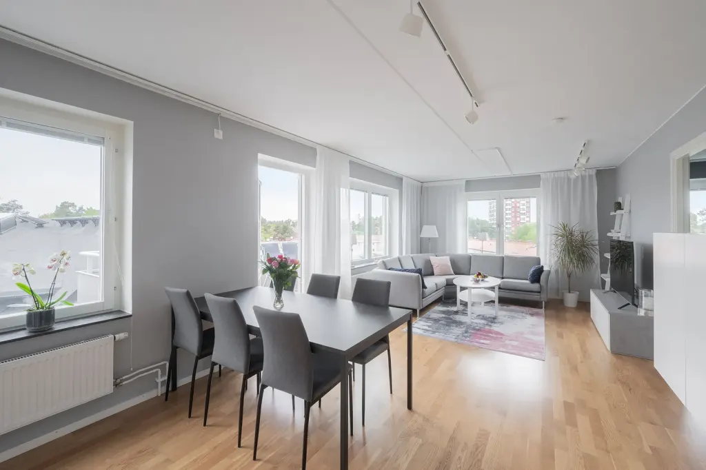 Bostadsrätt med 2 rum på Finslipargränd 15 i Huddinge, bild 3 av 4