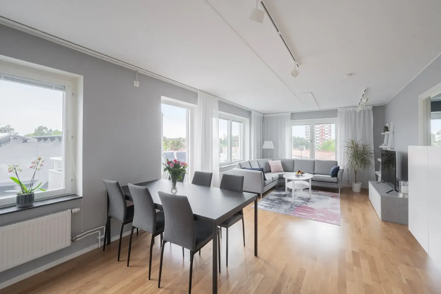 Bostadsrätt med 2 rum på Finslipargränd 15 i Huddinge, bild 3 av 4