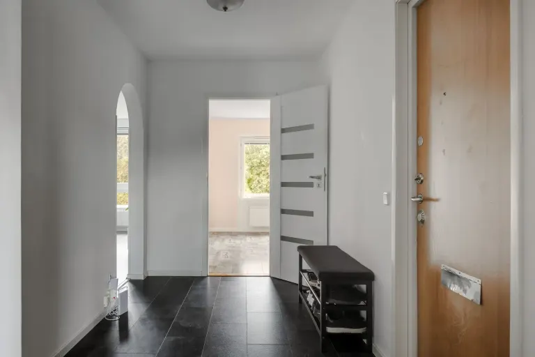 Bostadsrätt med 3 rum på Akaciastigen 12 i Mariestad, bild 2 av 4
