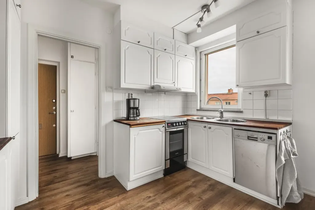 Bostadsrätt med 2 rum på Tingstugatan 39B i Strängnäs, bild 3 av 4
