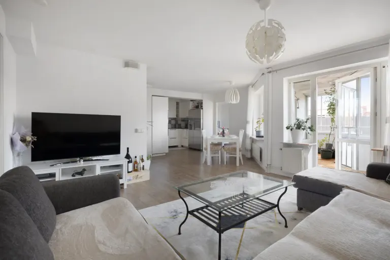 Bostadsrätt med 3 rum på Centralvägen 5 i Upplands Väsby, bild 2 av 4