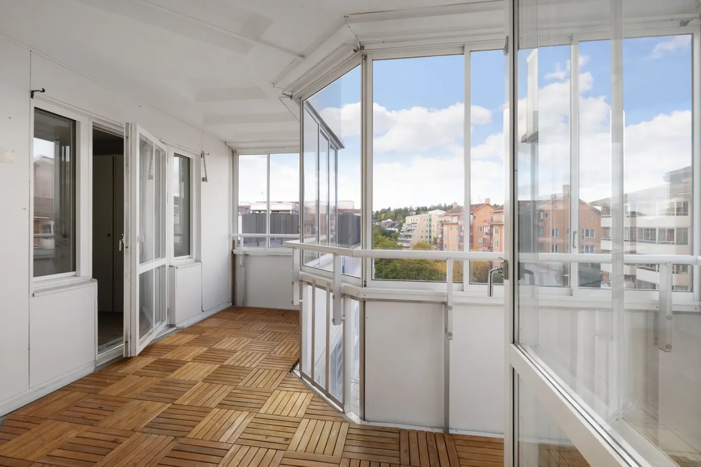 Bostadsrätt med 3 rum på Centralvägen 5 i Upplands Väsby, bild 3 av 4