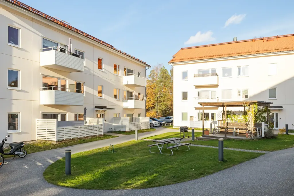 Bostadsrätt med 4 rum på Eklundshovsvägen 25 i Botkyrka, bild 3 av 4