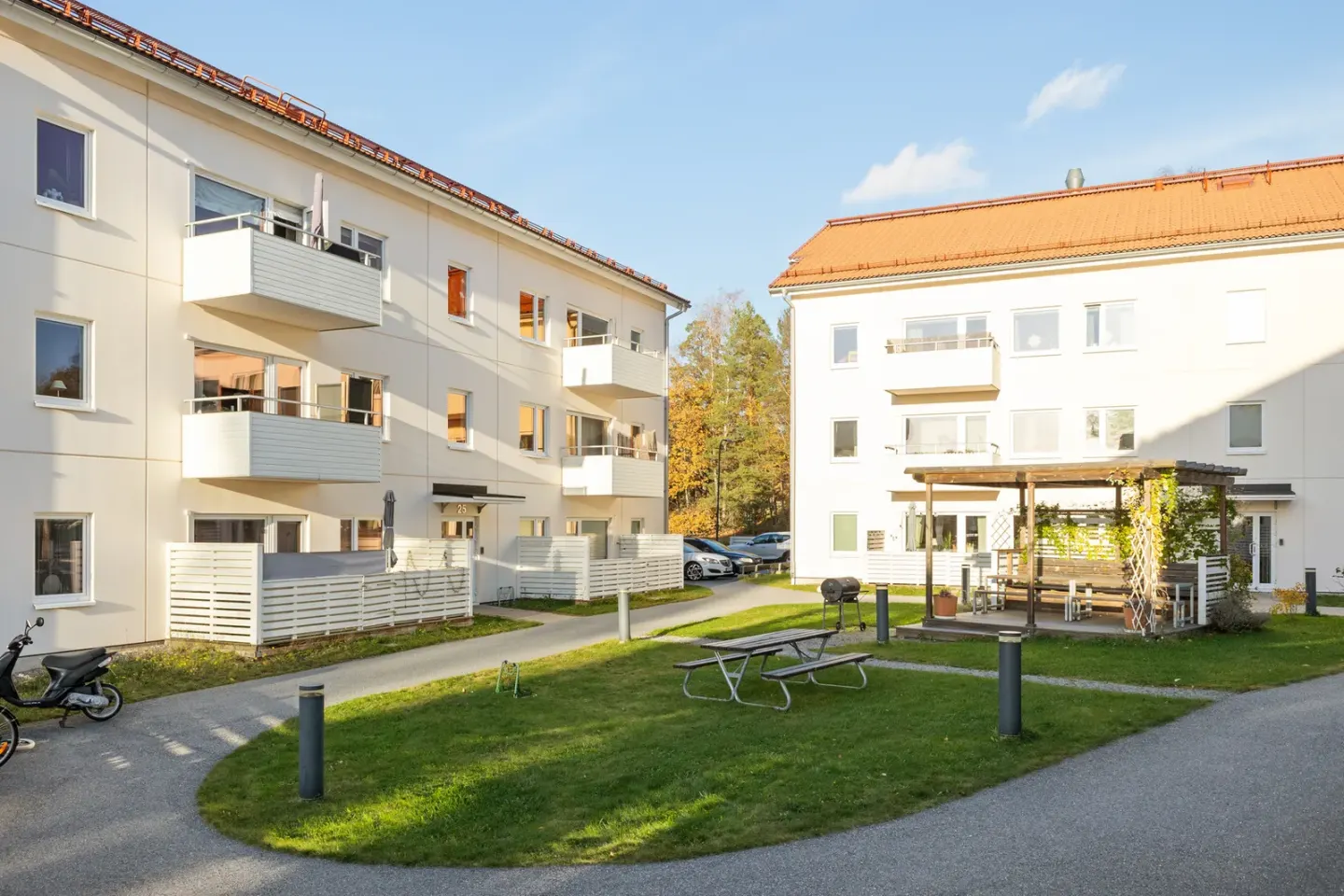 Bostadsrätt med 4 rum på Eklundshovsvägen 25 i Botkyrka, bild 3 av 4
