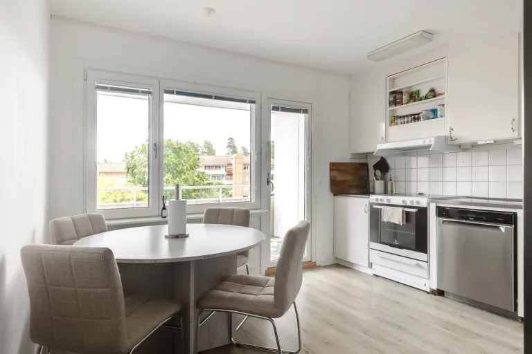 Bostadsrätt med 3 rum på Akaciastigen 12 i Mariestad, bild 4 av 4