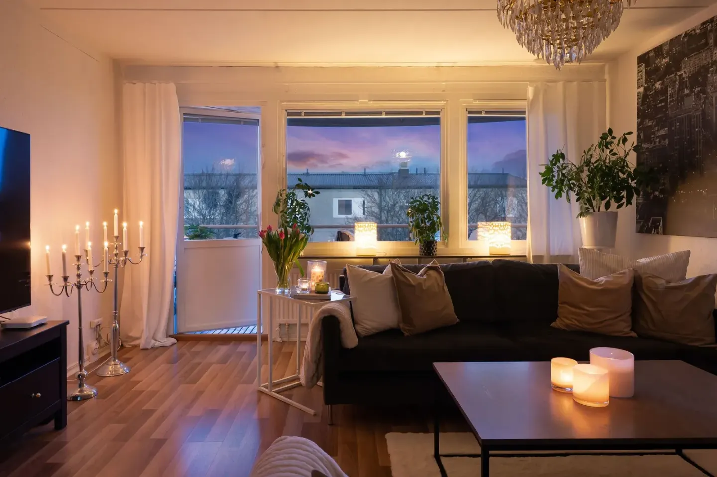 Bostadsrätt med 5 rum på Axvägen 67 i Järfälla