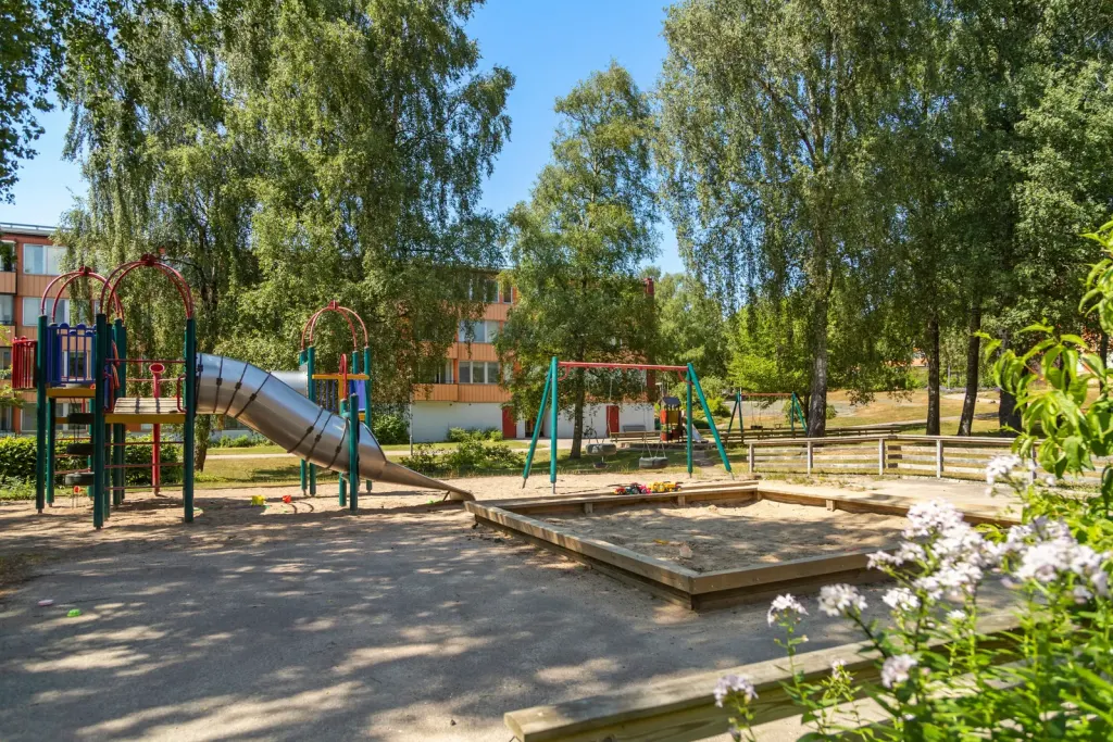Bostadsrätt med 1 rum på Orkestergatan 13 i Göteborg, bild 2 av 4
